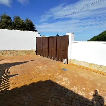 Casa En Conil Con Piscina Privada, Wi-fi Y Aire Acondicionado - Es-180-90 * Conil De La Frontera