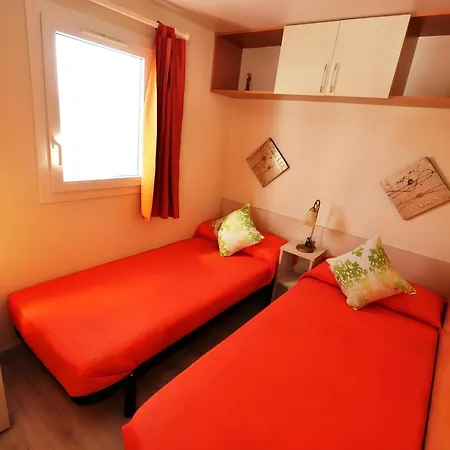 Casa En Conil Con Piscina Privada, Wi-fi Y Aire Acondicionado - Es-180-90